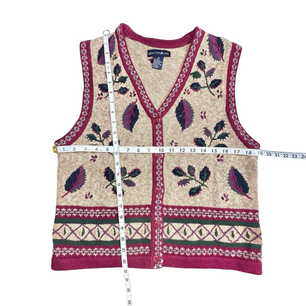 Mountain Lake | Women | Vintage Grannycore Leaf Ramie Cotton Knit Vest | Medium - Picture 5 of 11